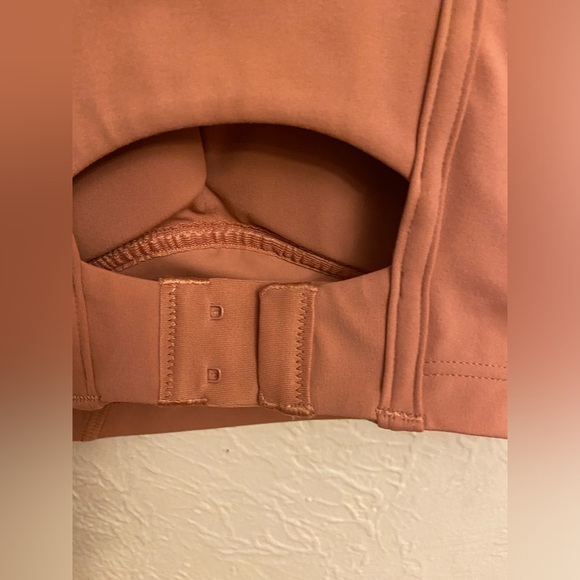 Gymshark top - Picture 5 of 6